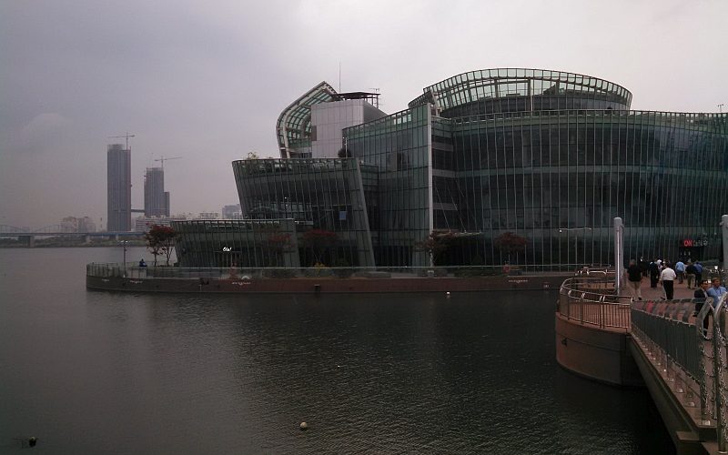 Floating Island small 800x500